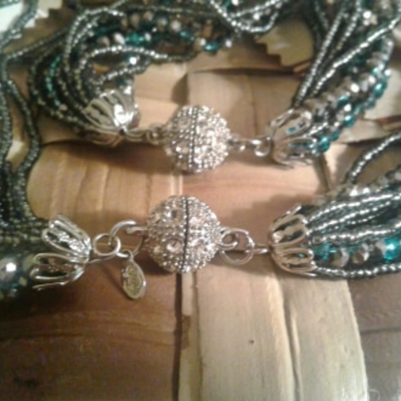 Glittering Multi-Strand Bead Necklace & Bracelet - Picture 2 of 6